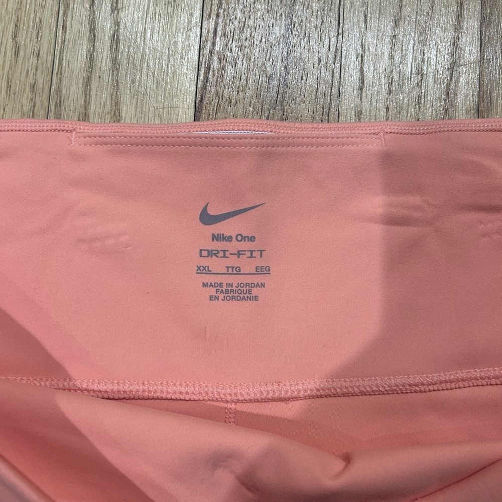 Nike Women’s One High Waisted 5” Dri-Fit Coral Biker Shorts Sz XXL NWT - Picture 3 of 7